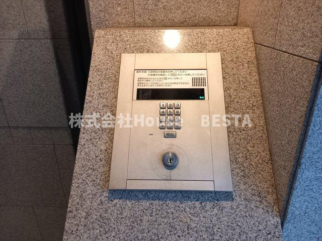 アドバンス神戸プラージュのエントランス