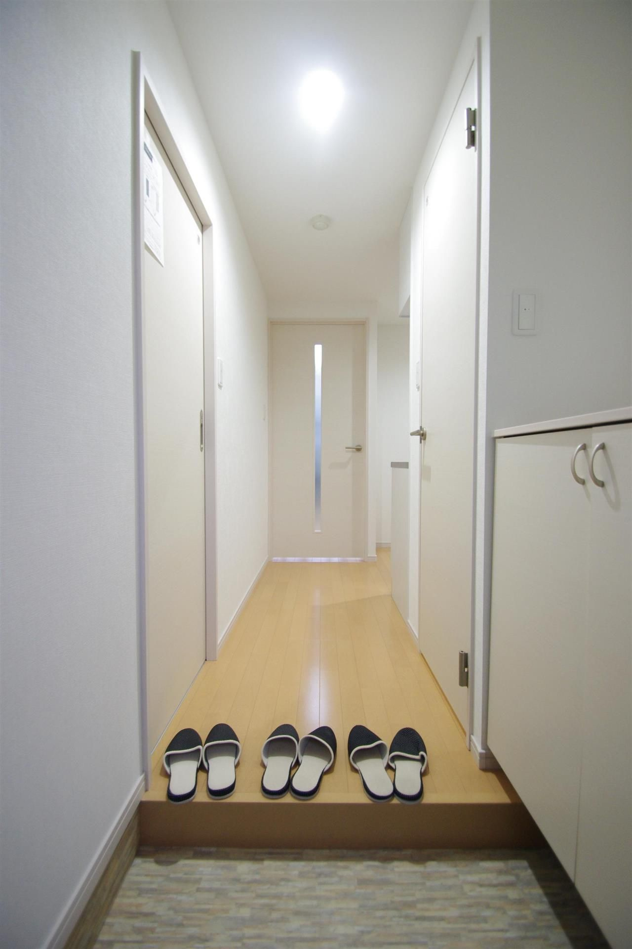 クロノス29新町の玄関