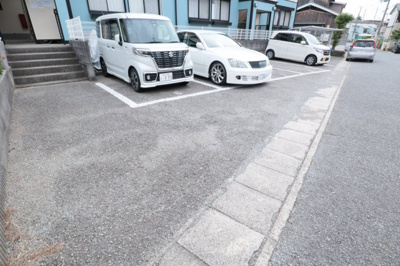 【駐車場】 | リヴェールFUJI