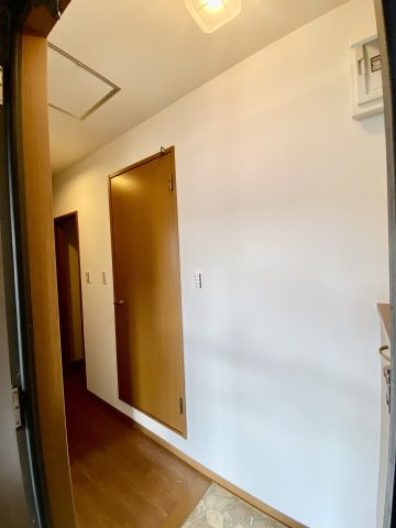 【玄関】 | Ｃｏｚｙ Ｃｏｕｒｔ　Ｂ棟