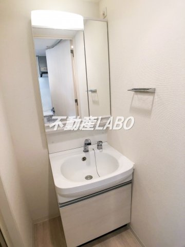 アドバンス大阪ソルテの洗面所