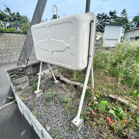 室蘭市白鳥台2丁目19-11戸建の庭