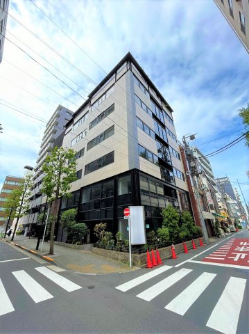 内山ビルの外観