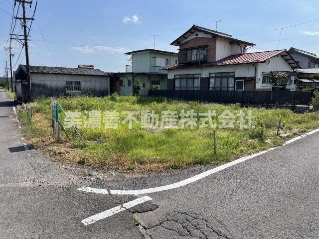６１３０７　関市上白金土地の外観