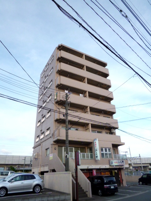サンライズ荒木駅前【キャッシュバック対象物件】の外観|物件の外観です