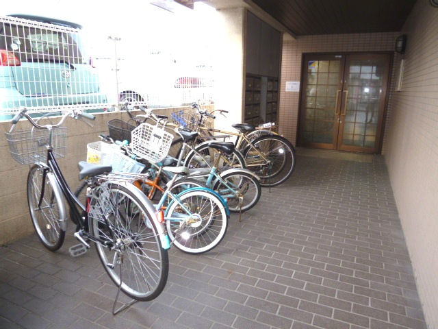 サンライズ荒木駅前【キャッシュバック対象物件】のエントランス|建物の内部です