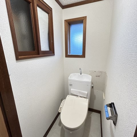室蘭市白鳥台5丁目40-11戸建のトイレ