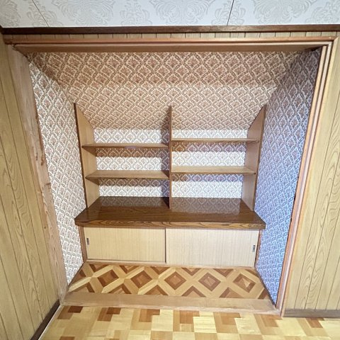 室蘭市白鳥台5丁目40-11戸建の収納