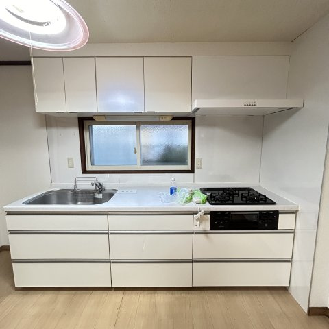 室蘭市白鳥台5丁目40-11戸建のキッチン