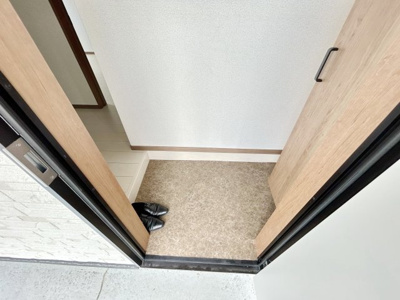 【玄関】 | ラフィーナー海老名