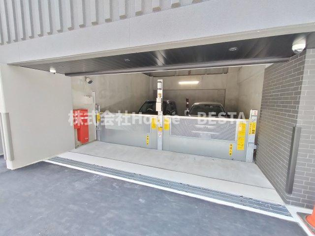 エステムコート新神戸Ⅱ駅前山手の駐車場