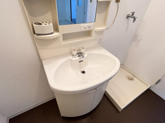 【独立洗面台】 | ホワイエ・アンノマエ