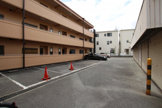 【駐車場】 | ホワイエ・アンノマエ | 駐車場も空きあります！