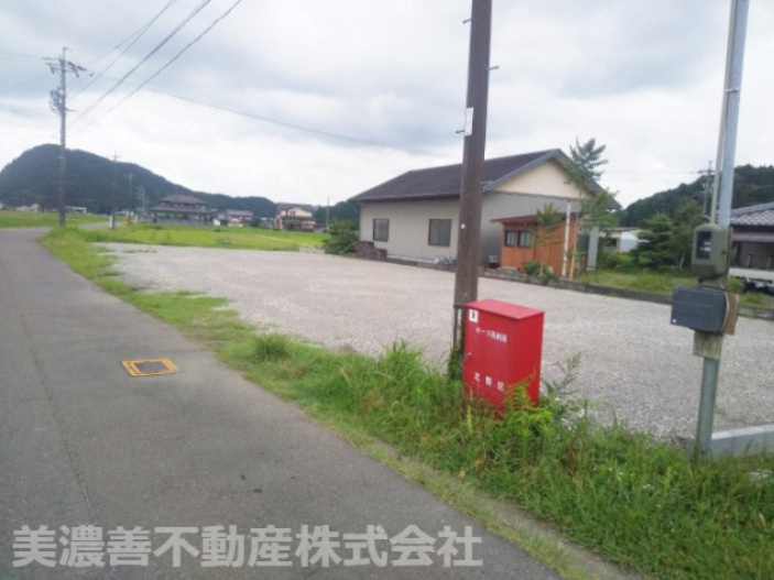 ６１２２５　岐阜市北野西土地の外観