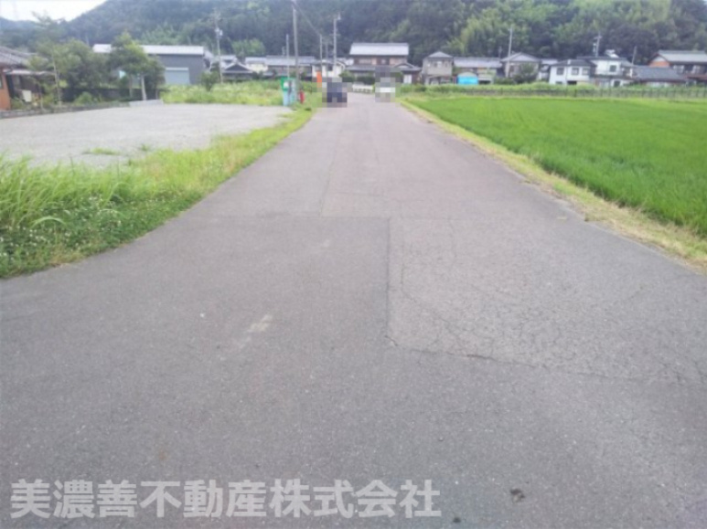 ６１２２５　岐阜市北野西土地の前面道路含む現地写真