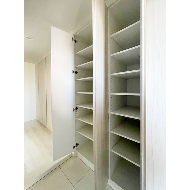 グランカーサ溝の口の収納