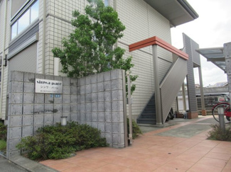 【エントランス】 | 建物の内部です