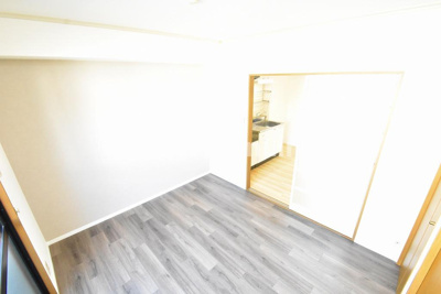 【洋室】 | メゾンメルベーユ