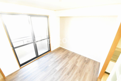 【洋室】 | メゾンメルベーユ