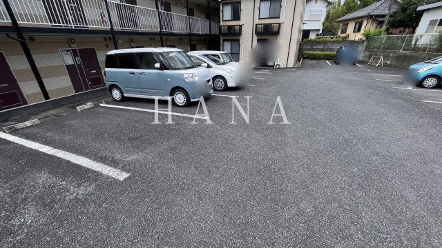 ＴＡＴＳＵＭＩの駐車場