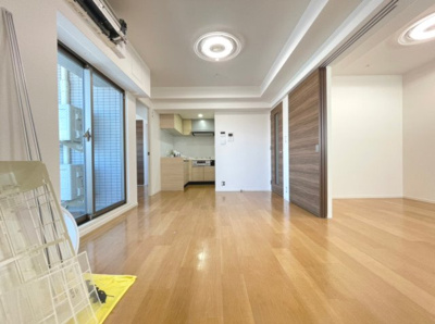 【居間・リビング】 | ノルデンハイム江坂アドバンス