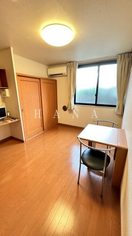 レオパレス柚の洋室