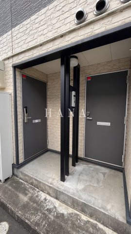 レオパレスＣｏｍｆｏｒｔ煌のエントランス