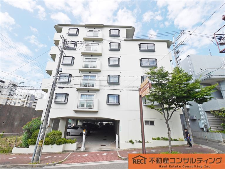 芦屋シティハイツの外観