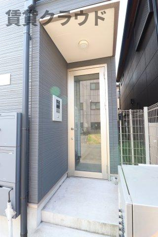 Ambition本千葉のエントランス|安心のオートロック付き！