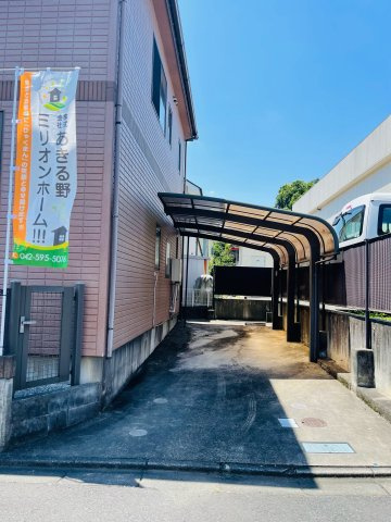 あきる野市山田　中古戸建の駐車場