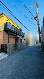 【前面道路含む現地写真】