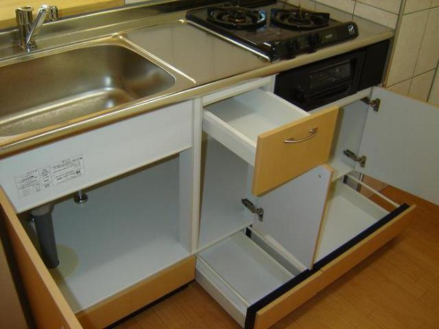 ウォールナット・グローヴのキッチン|キッチン収納