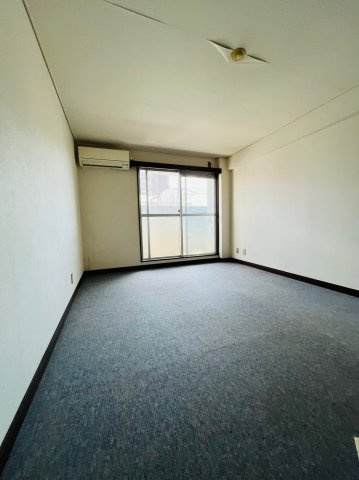 仲介手数料０円！！サンニシキの居間・リビング