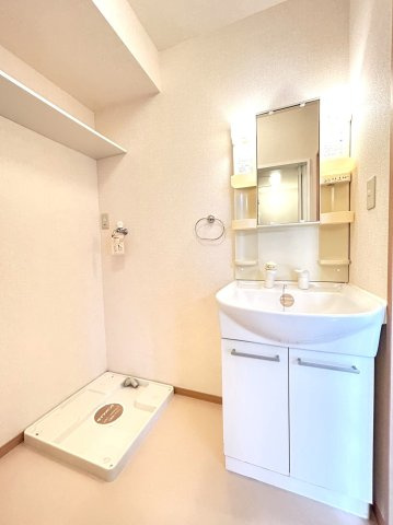 ローズコートヤマダBの洗面所