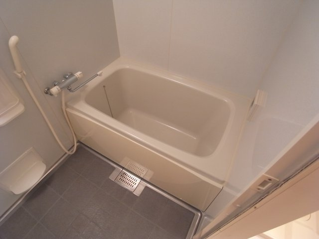 ライオンズマンション本山第5の浴室