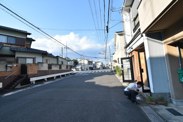 【売店舗付住宅】長岡京市今里樋ノ尻の周辺|前面道路（幅員約8.7ｍ）