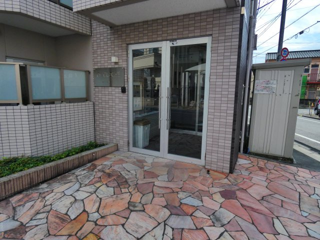【エントランス】