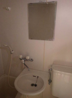 【洗面所】 | フラット程久保