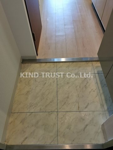 グランカーサ梅田北の玄関|ゆったりとした玄関です