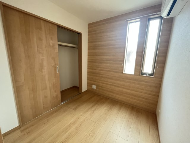 【寝室】Grandtic Lien