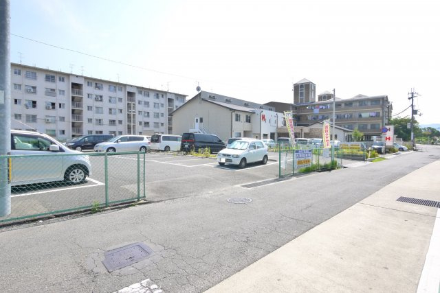 池の下駐車場の周辺