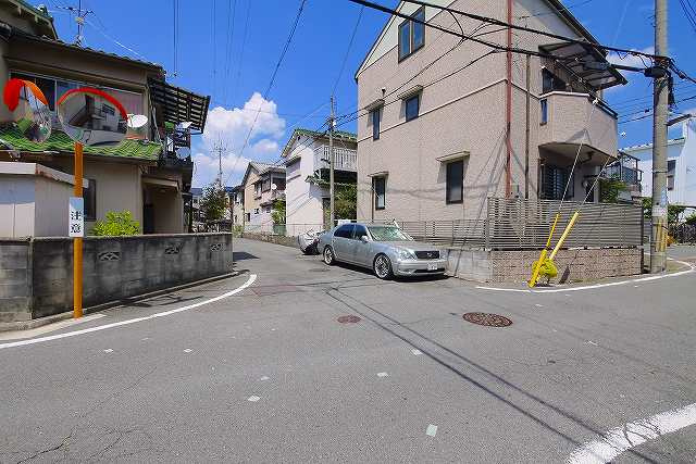 南肘塚町テラスハウスの周辺