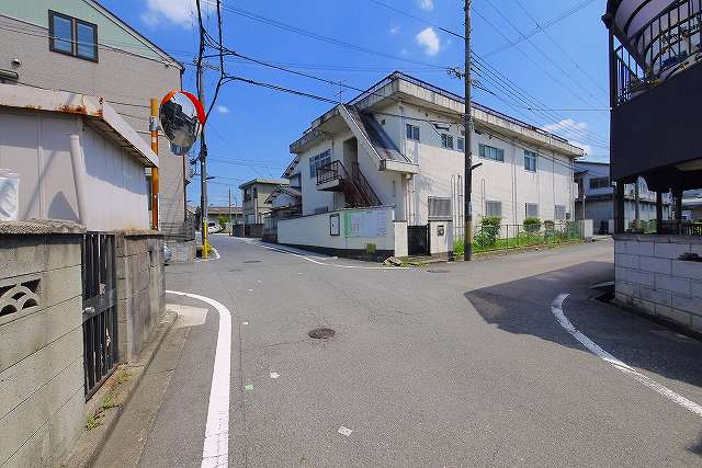 南肘塚町テラスハウスの周辺