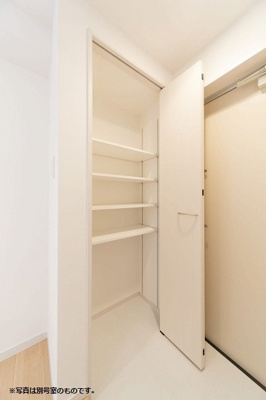 【玄関】 | リヴァブル箱崎