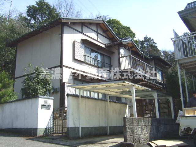 ６１２９６　岐阜市粟野中古戸建ての外観