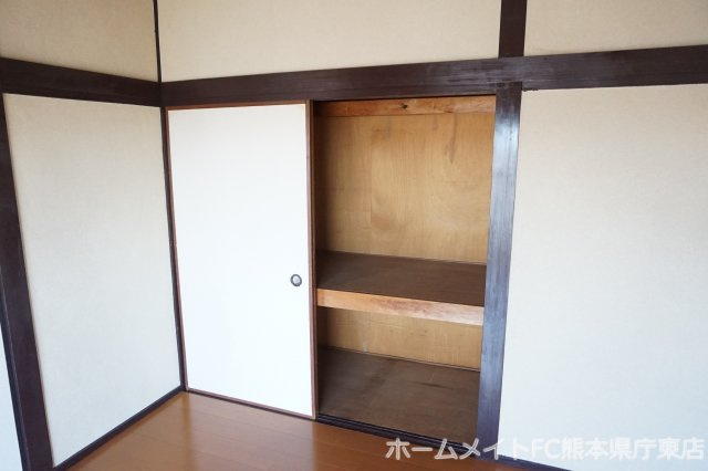 健軍エルイービル飛鳥の収納