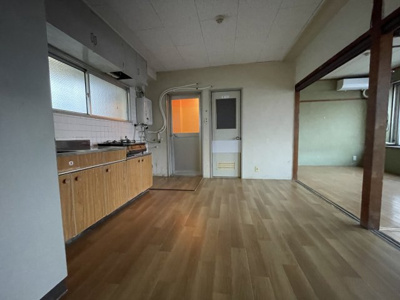 【居間・リビング】 | 八まきビル