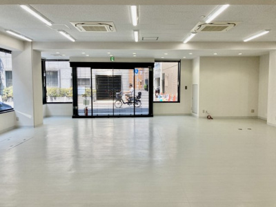 【ロビー】 | 新かにつのビル