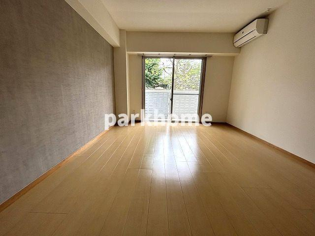 メゾン・ブルームの洋室|コンパクトで使いやすい洋室です