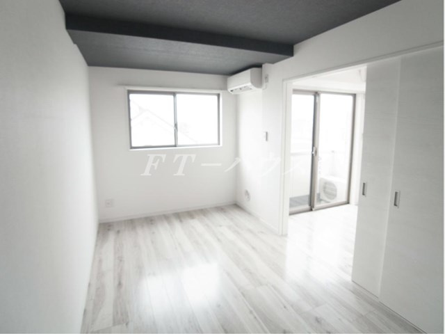 ＣＡＳＡ　ＣＯＬＺＡ幕張の居間・リビング